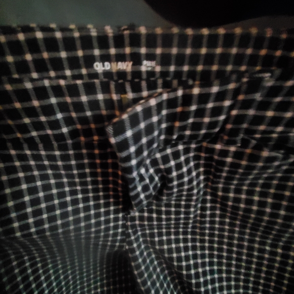 Old Navy Pixie Pants - Picture 3 of 3